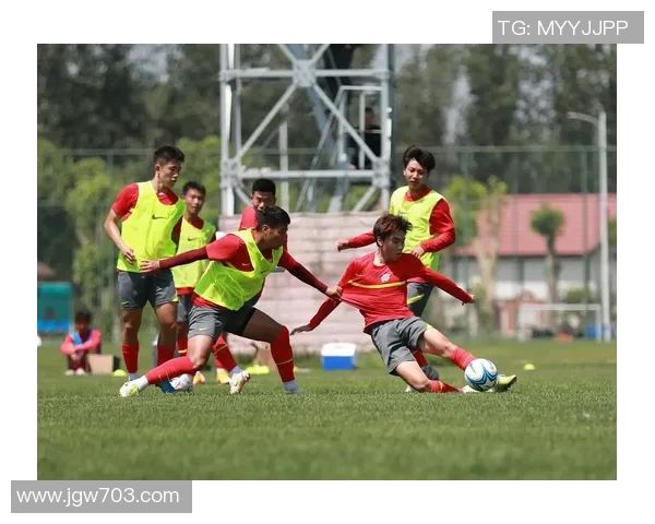 亚运会足球对阵精彩纷呈各国球队争夺荣耀赛场激烈对抗引人瞩目