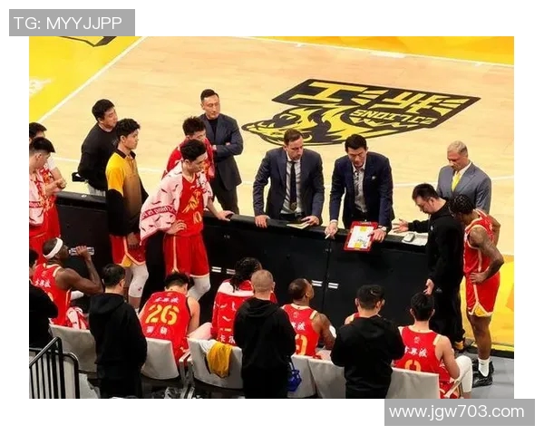 广厦与山东的激烈对决谁能在这场篮球盛宴中笑到最后